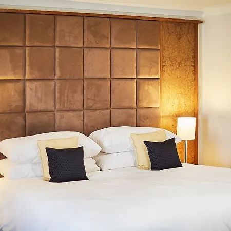 Alexandra House Hotel Swindon