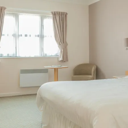 The Wiltshire Hotel, Golf And Leisure Hotel