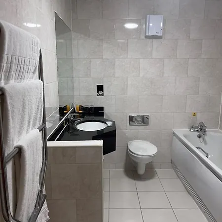 Hotel The Wiltshire Hotel, Golf And Leisure Swindon