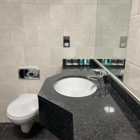 The Wiltshire Hotel, Golf And Leisure Hotel Swindon