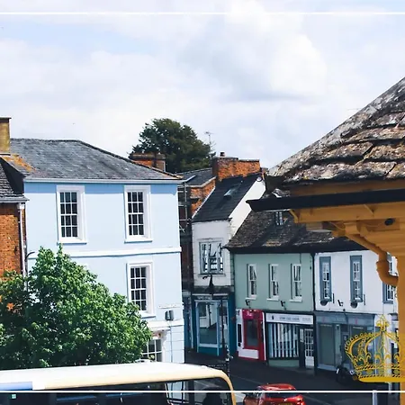 The Old Crown Coaching Inn