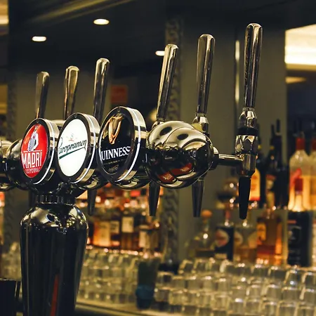 The Kings Arms Hotel Swindon