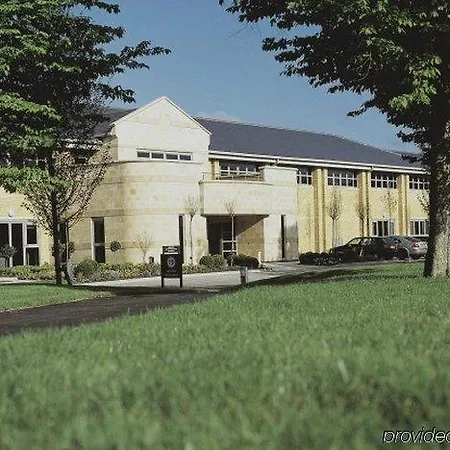 Alexandra House 4*