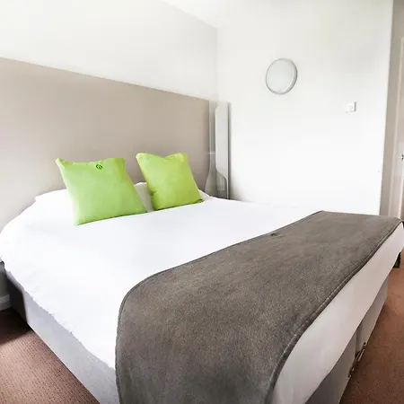 Campanile 3* Swindon