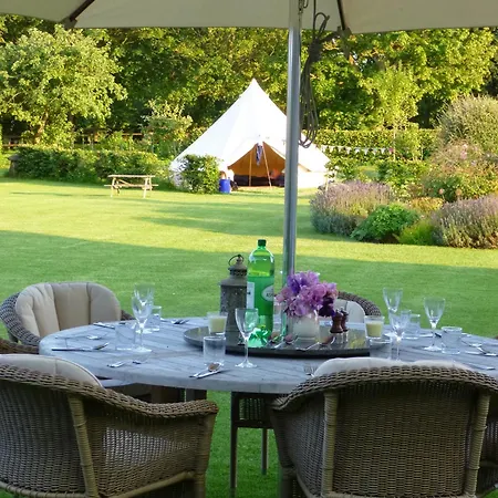 Bed & Breakfast Overtown Manor Swindon