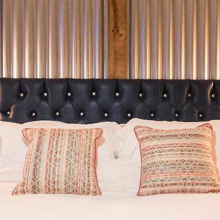 Helen Browning's Royal Oak Inn 4*