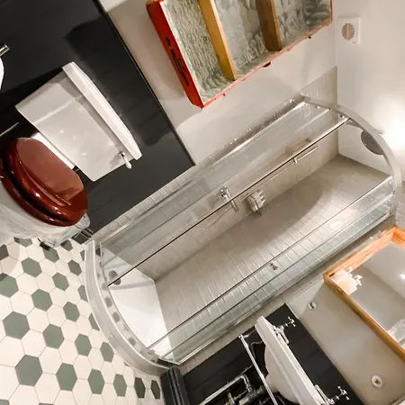 Helen Browning's Royal Oak Inn 4*