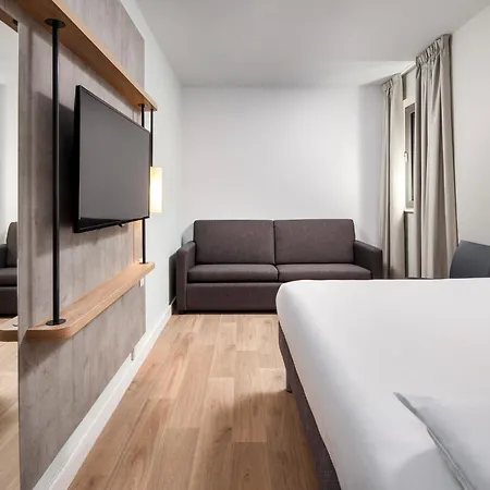 Ibis Budget Hotel 2*