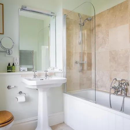 Bed & Breakfast Overtown Manor 5*