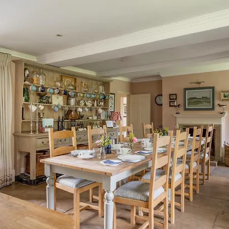 Bed & Breakfast Overtown Manor Swindon