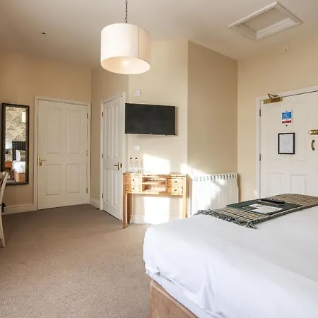 Bed & Breakfast The White Hart, Wroughton 3*
