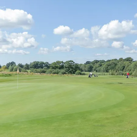 The Wiltshire Hotel, Golf And Leisure 3* Swindon