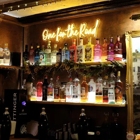Inn The Old Crown Coaching 3*