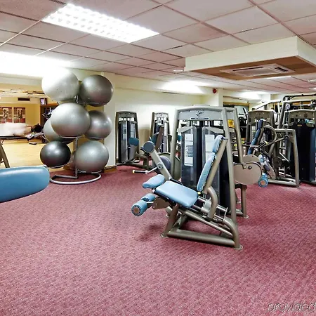 Hotel South Marston And Leisure Club Swindon