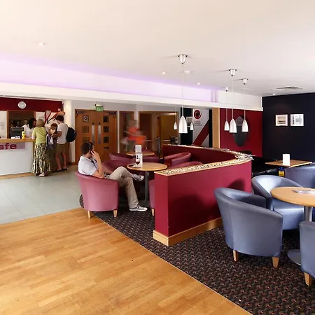 Hotel South Marston And Leisure Club Swindon