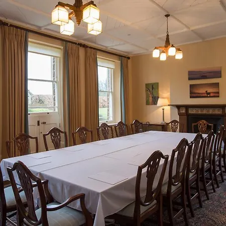 Overtown Manor Bed & Breakfast Swindon