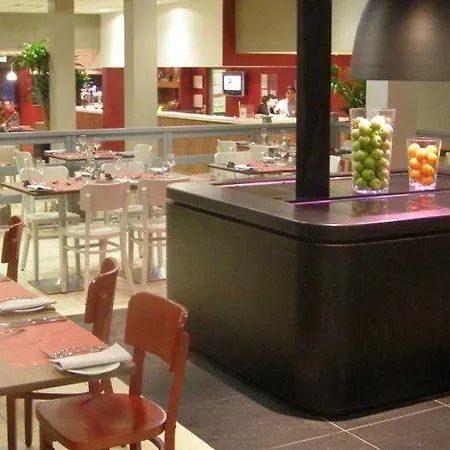 Campanile Hotel 3*