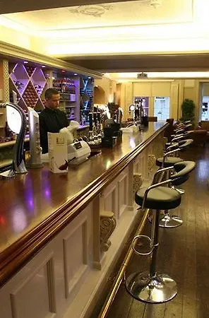 Hotel The Kings Arms Swindon