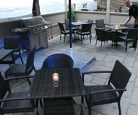 Hotel The Kings Arms 3*