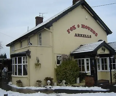 Inn The Fox & Hounds 3*