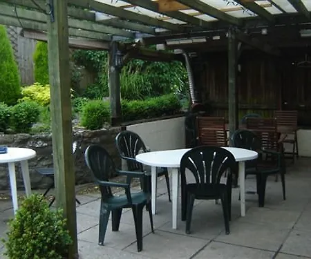 The Fox & Hounds 3* Swindon