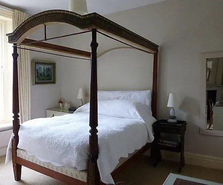 Overtown Manor 5*