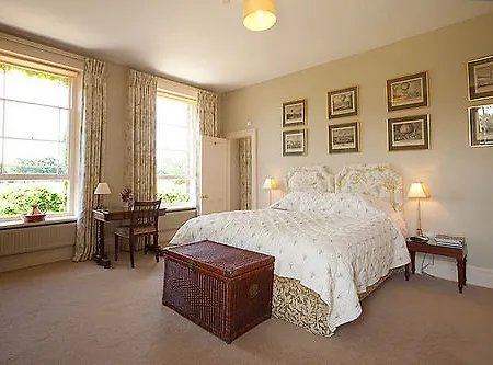 Bed & Breakfast Overtown Manor Swindon