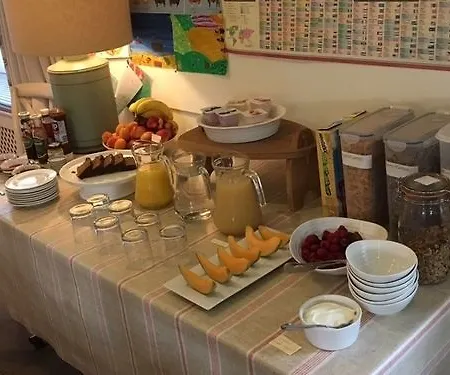Overtown Manor Bed & Breakfast Swindon