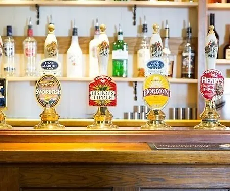 The White Hart, Wroughton Bed & Breakfast 3*