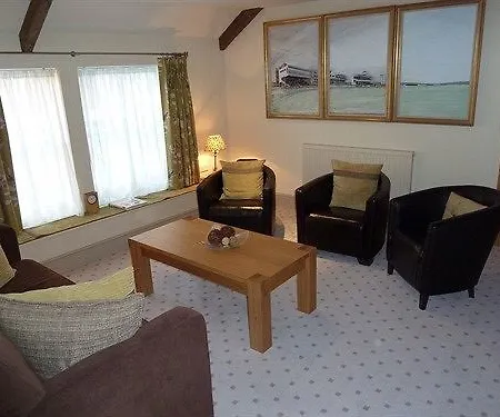 The Highworth Hotel Swindon