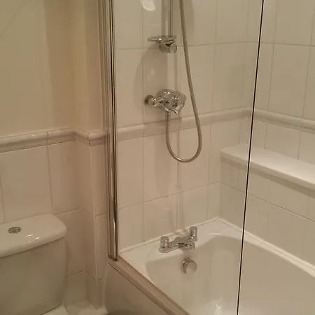 Apartment Godwin Court 21 Swindon