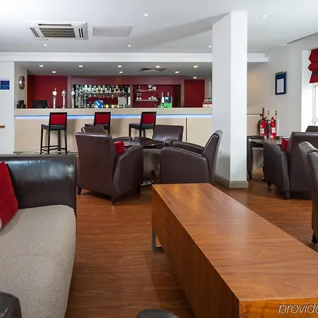 Express West By Ihg 3*