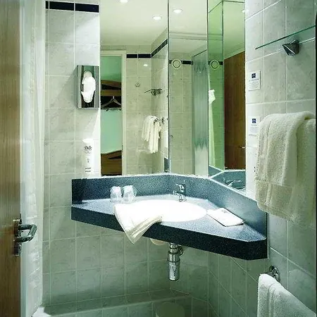 Express West By Ihg 3*