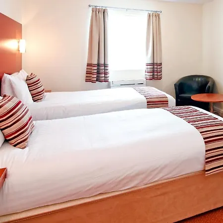 South Marston And Leisure Club 3* Swindon