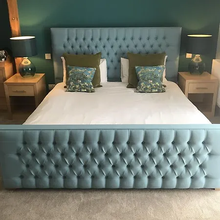 The Highworth Hotel Swindon