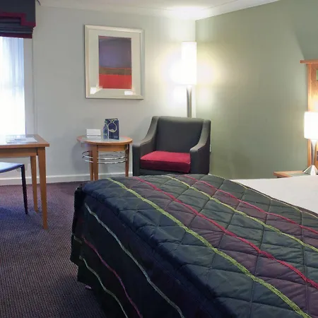 Alexandra House Hotel Swindon