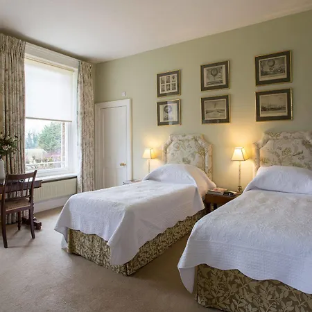 Overtown Manor Bed & Breakfast 5*