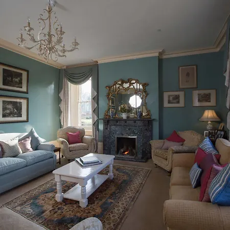 Overtown Manor Bed & Breakfast