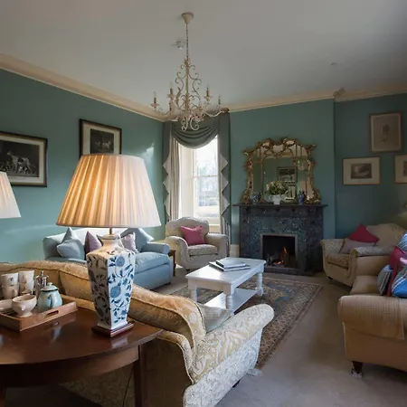 Bed & Breakfast Overtown Manor 5*