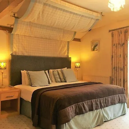 The Highworth Hotel