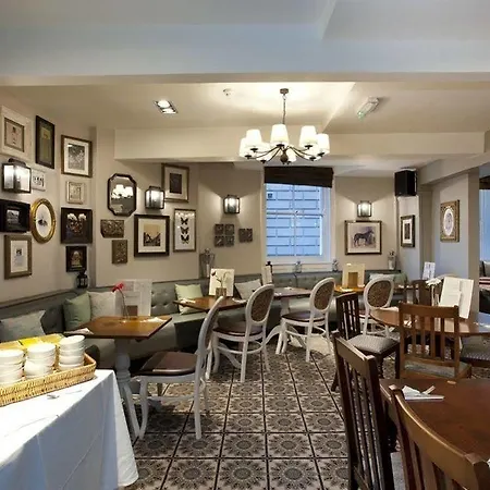 The Goddard Arms Hotel