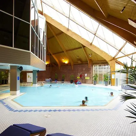 Village 3* Swindon