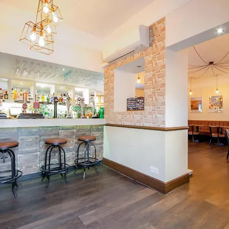 The Highworth Hotel Swindon