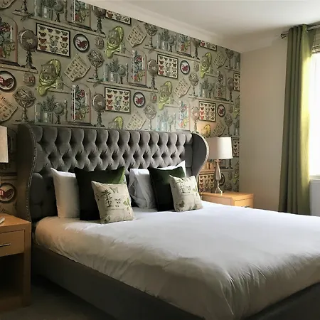The Highworth Hotel
