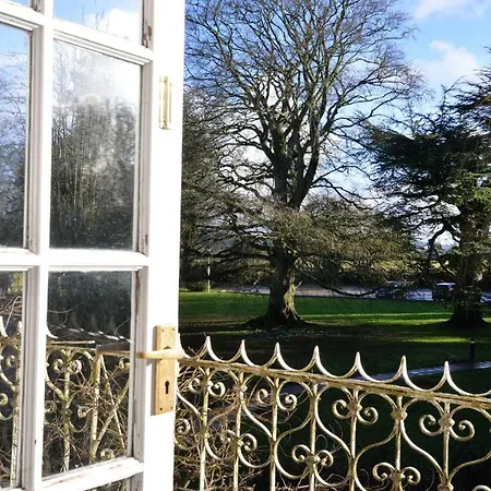 Chiseldon House