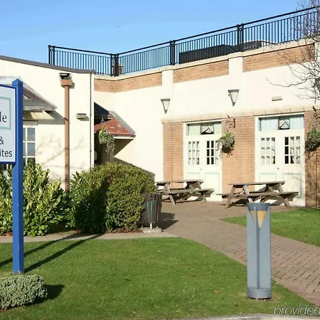 South Marston And Leisure Club Hotel 3*