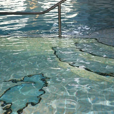 South Marston And Leisure Club Hotel Swindon