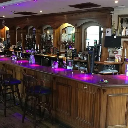 The Rolleston Arms 2*
