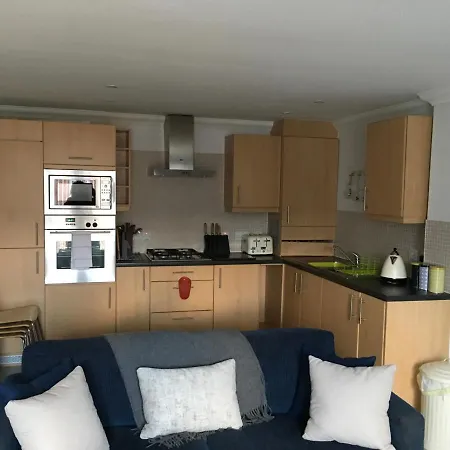 Godwin Court 21 Apartment *
