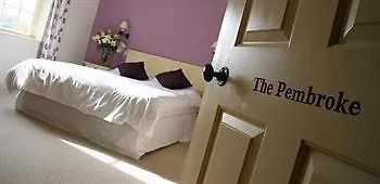 The Tawny Owl 4* Swindon